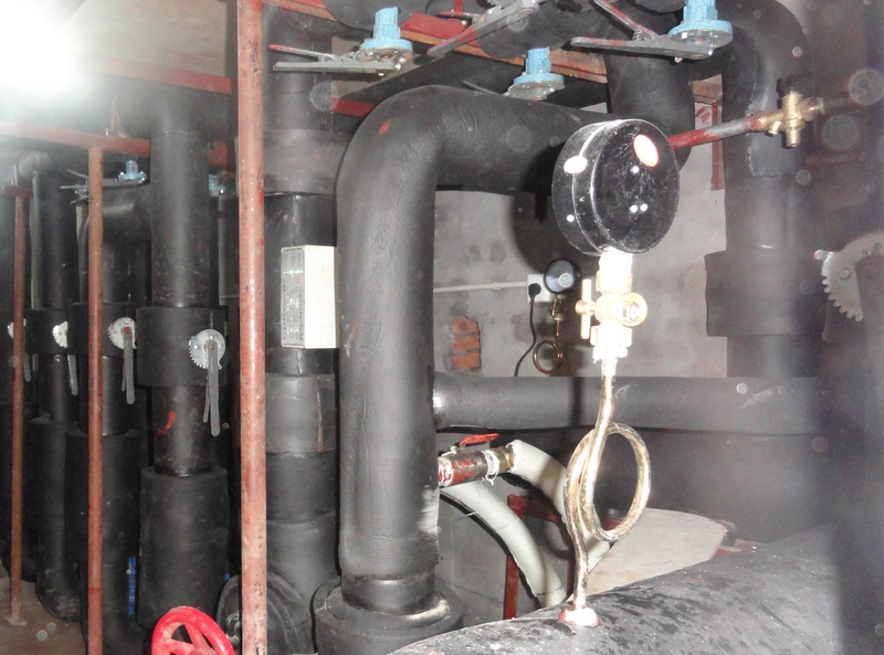 螺杆机安装管路